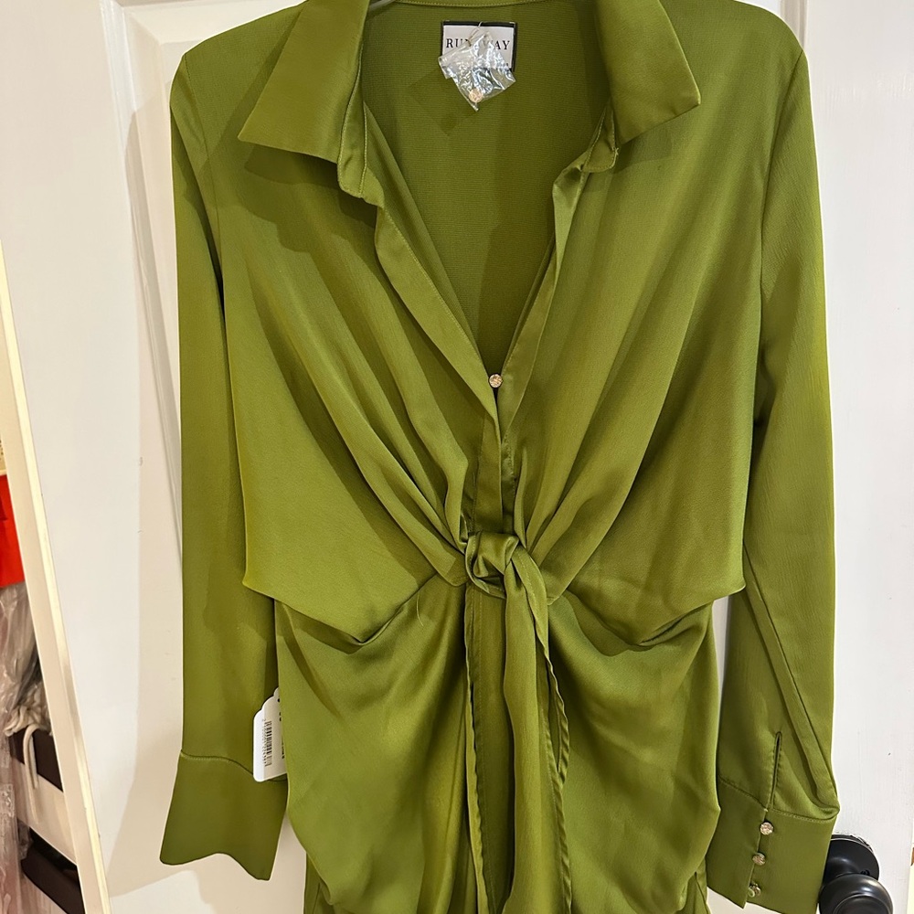 RIXO Green Tie-Front Women's Top